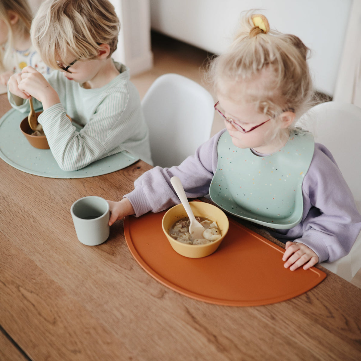 Silicone Baby Bib mushie