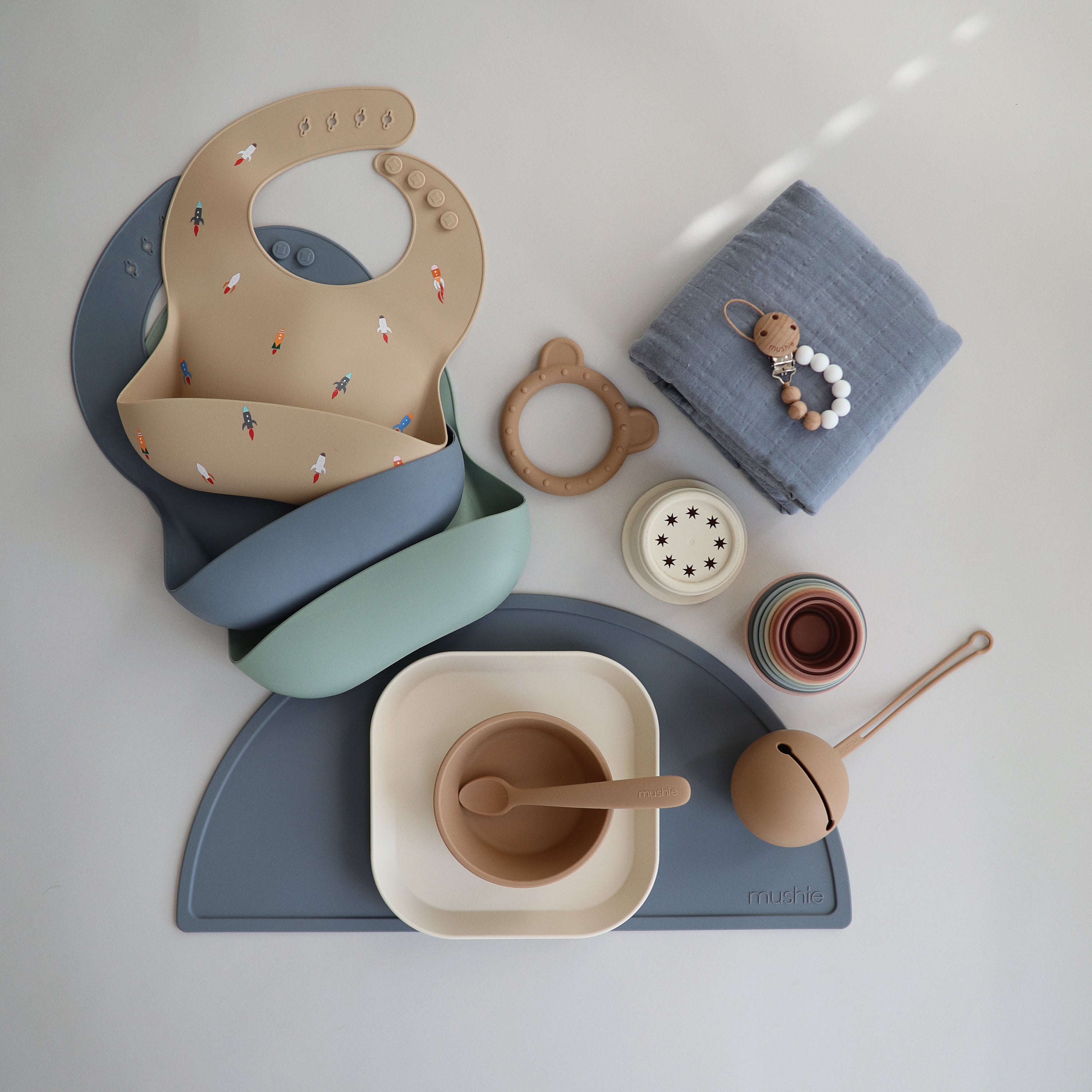 Silicone Baby Bib mushie