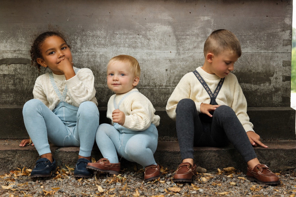 Silly Silas Footed Misty Blue Patterned — official lifestyle view 5