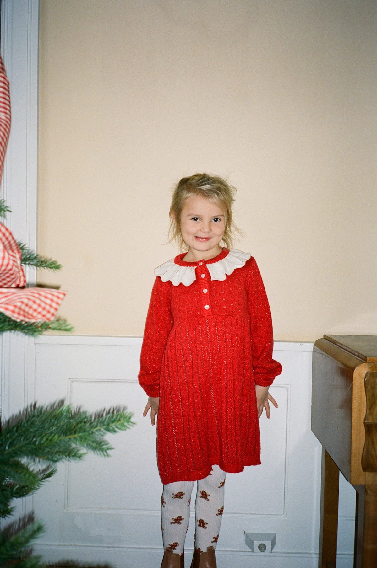 Flöss Dora Dress - Poppy Red Glitter detail