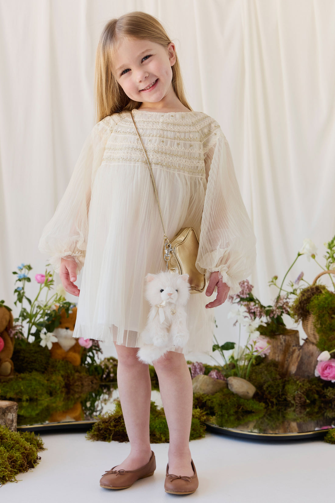 Jamie Kay Snuggle Bunnies Moon Keyring - Snow - official image 2