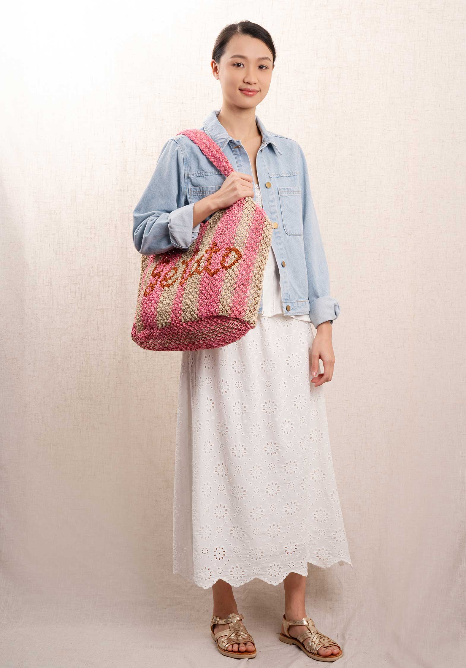 The Jacksons Drew Gelato Handwoven Jute Beach Bag Rose