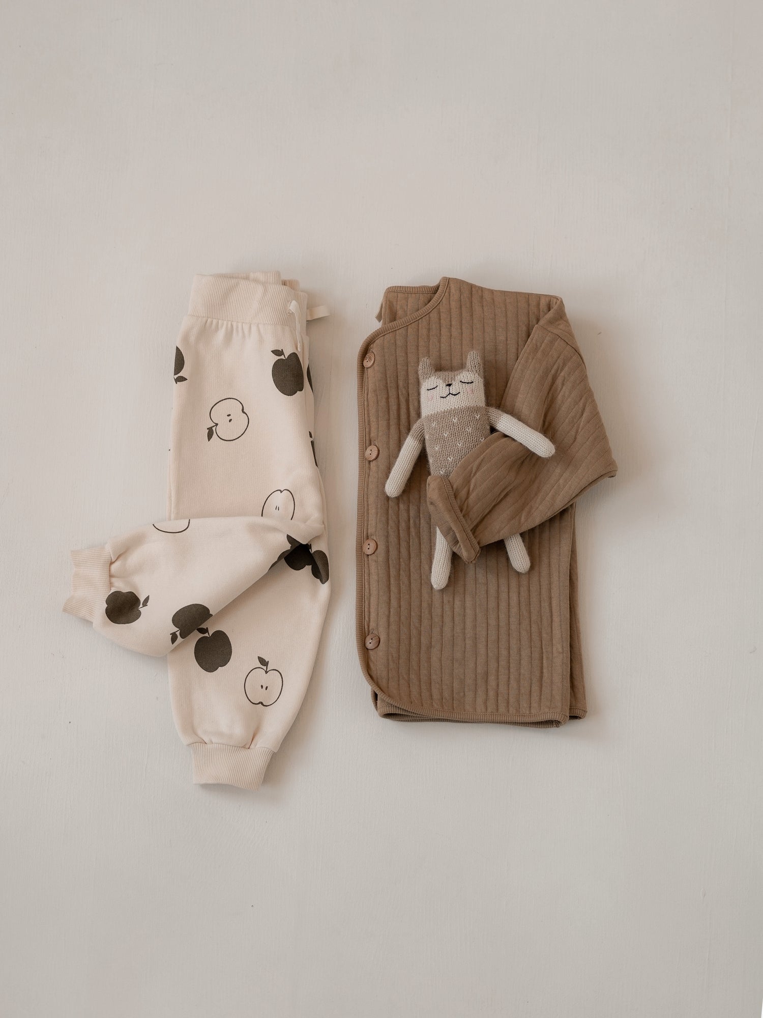 Basil Apple Orchard Sweatpants Organic Zoo