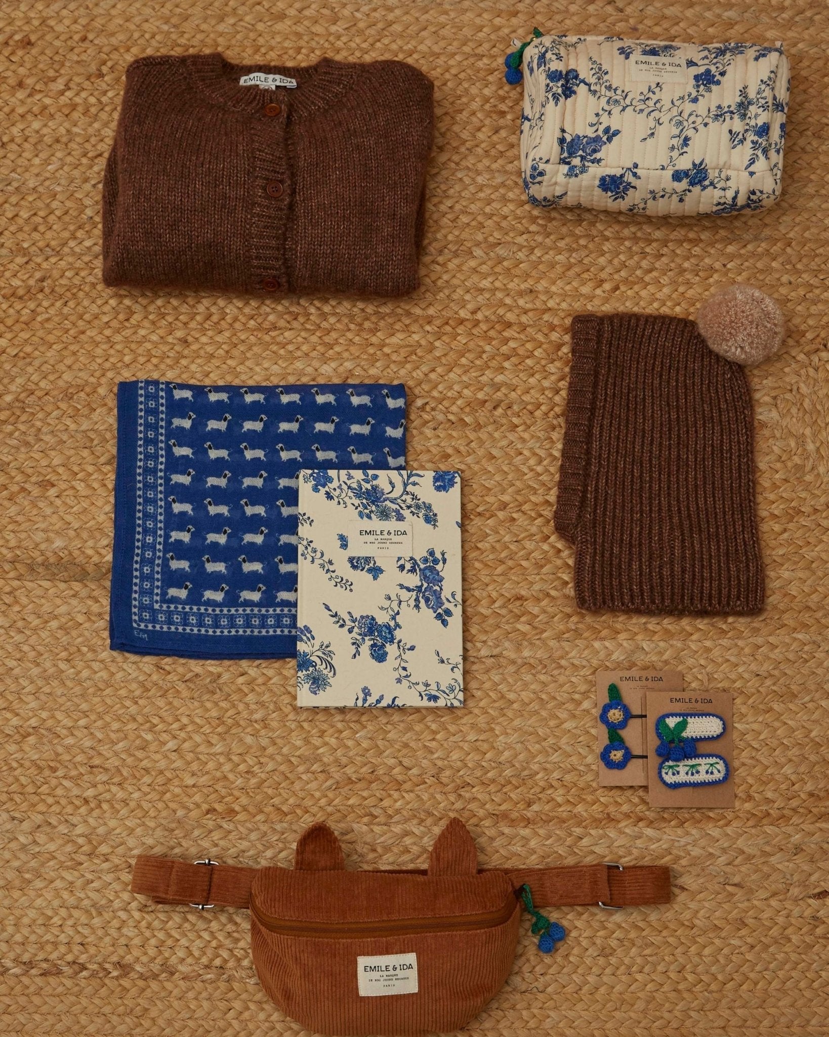 Emile et Ida Cagoule Pompom – Marron Emile et ida