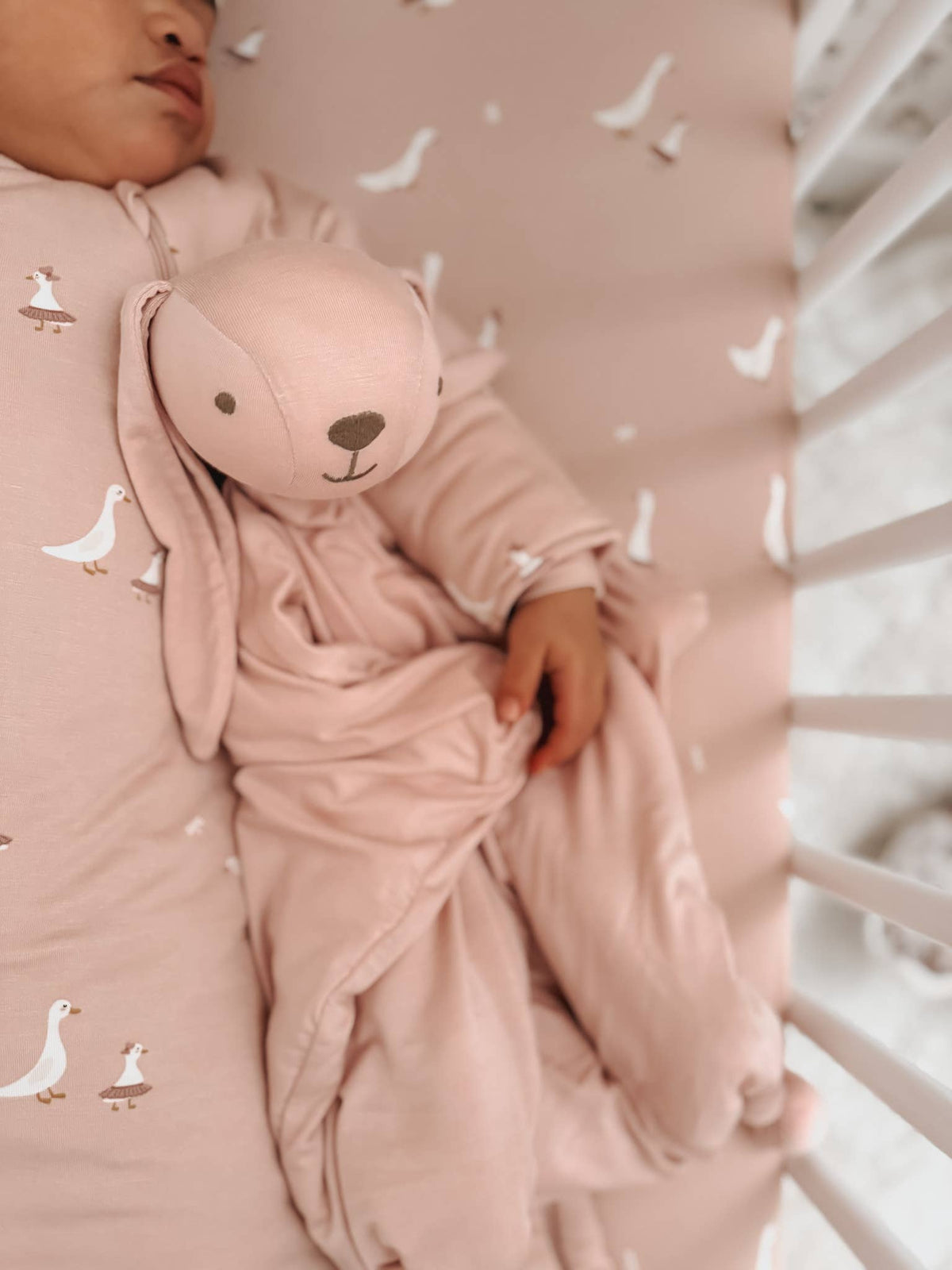 gunamuna - FW26 Lovey bunny: Bentley gunamuna
