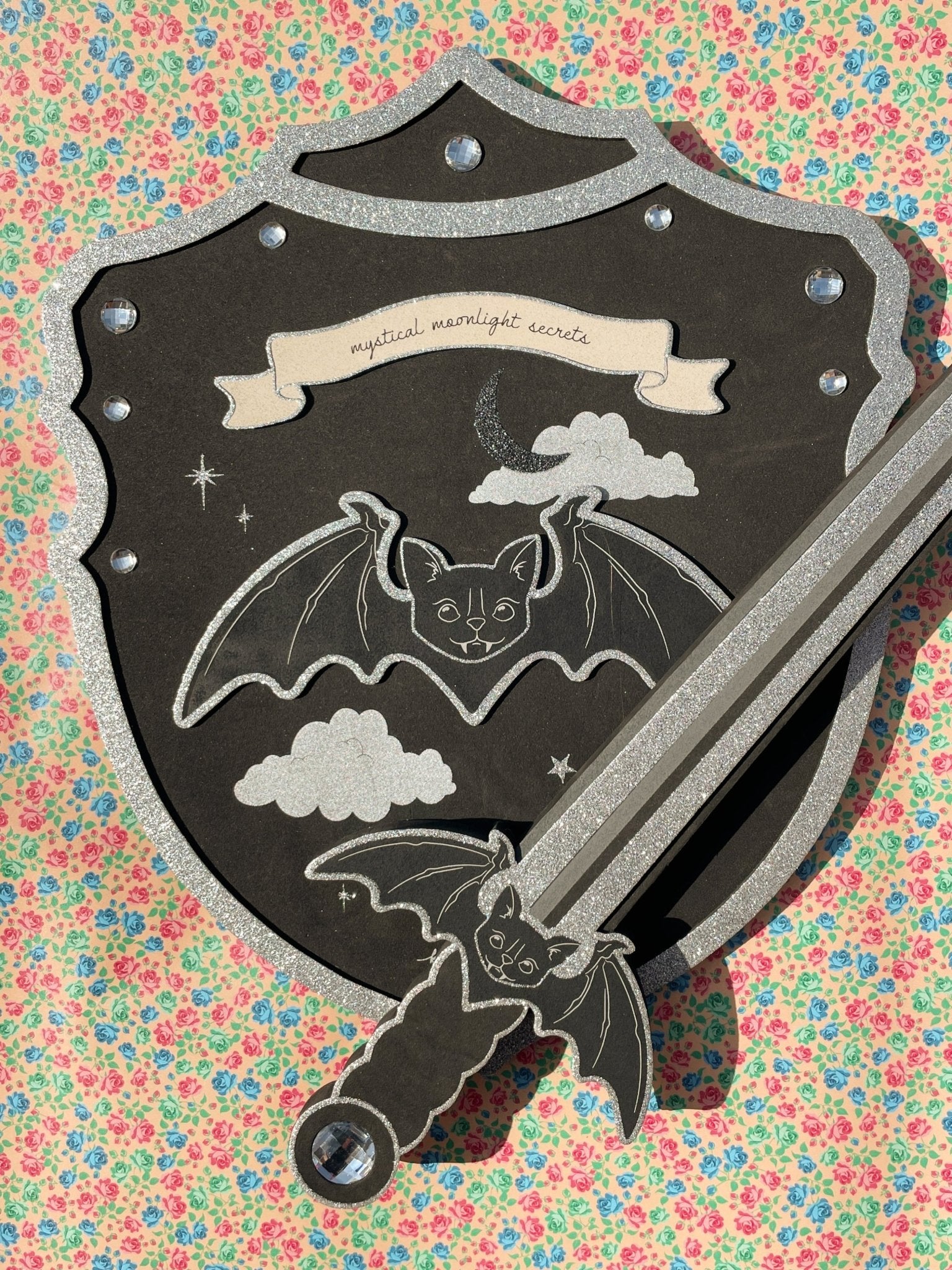 Konges Sløjd Shield and Sword - Black Konges Sløjd