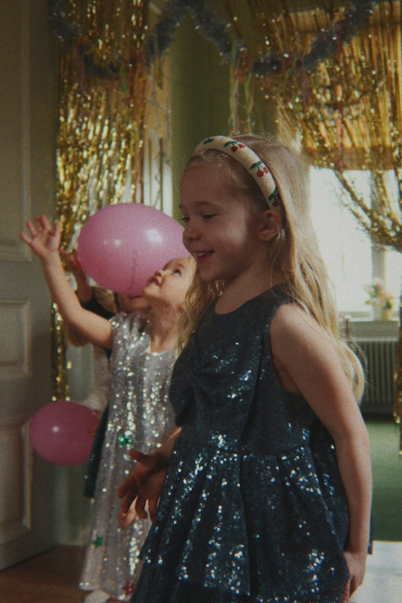 Konges Sløjd STARLA STARDUST DRESS - star sequin silver Konges Sløjd New Collection