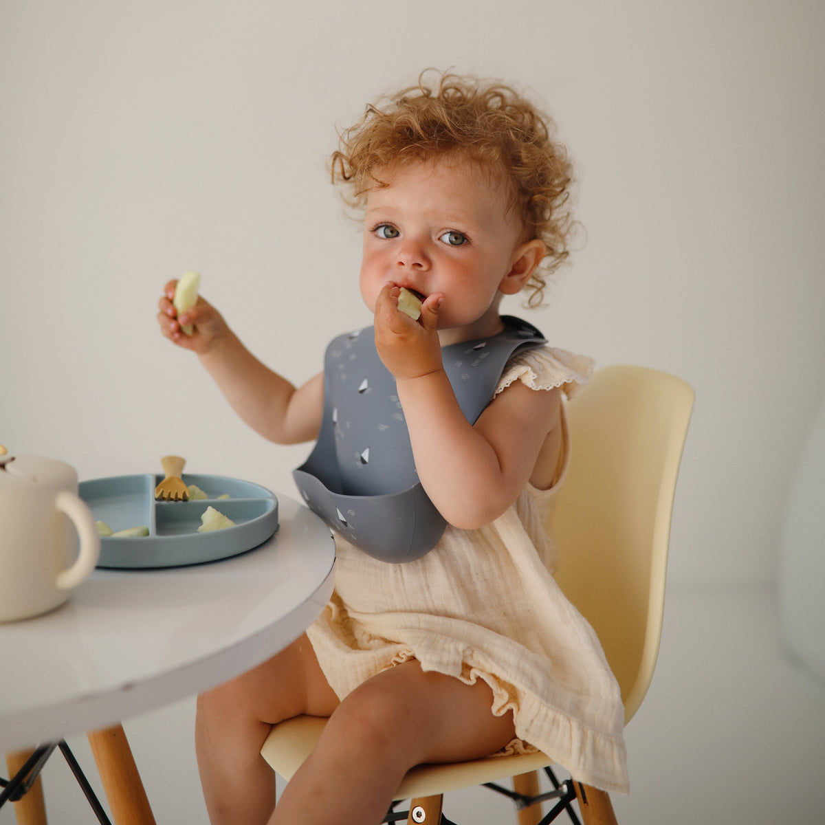 Silicone Baby Bib mushie
