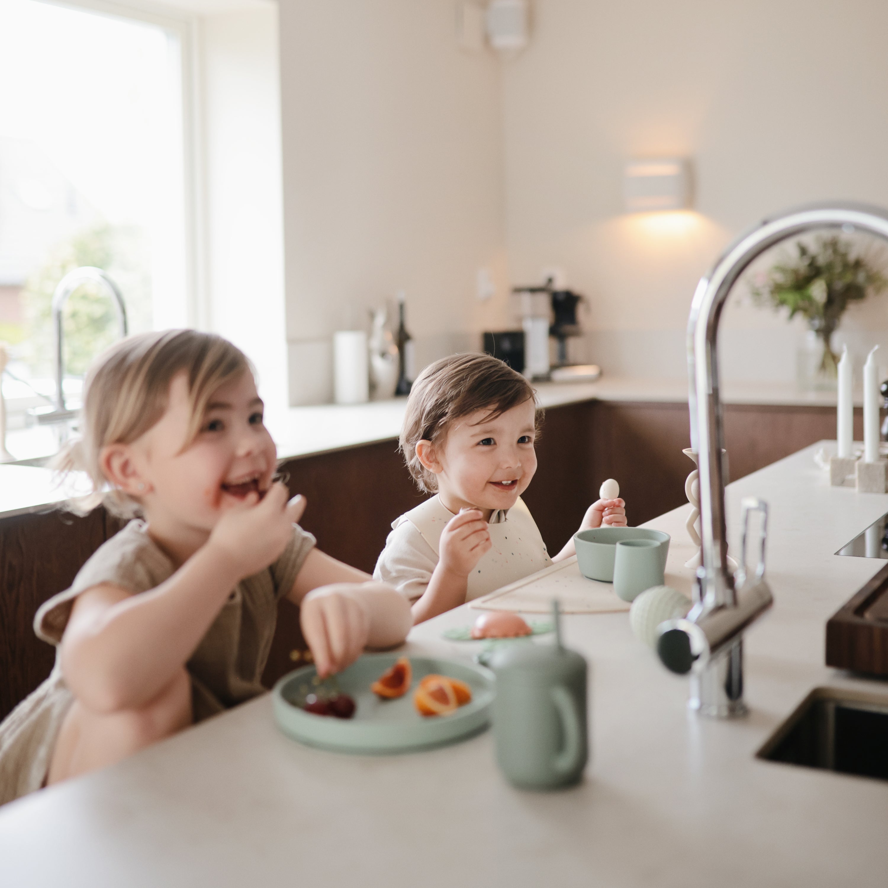 Silicone Baby Bib mushie