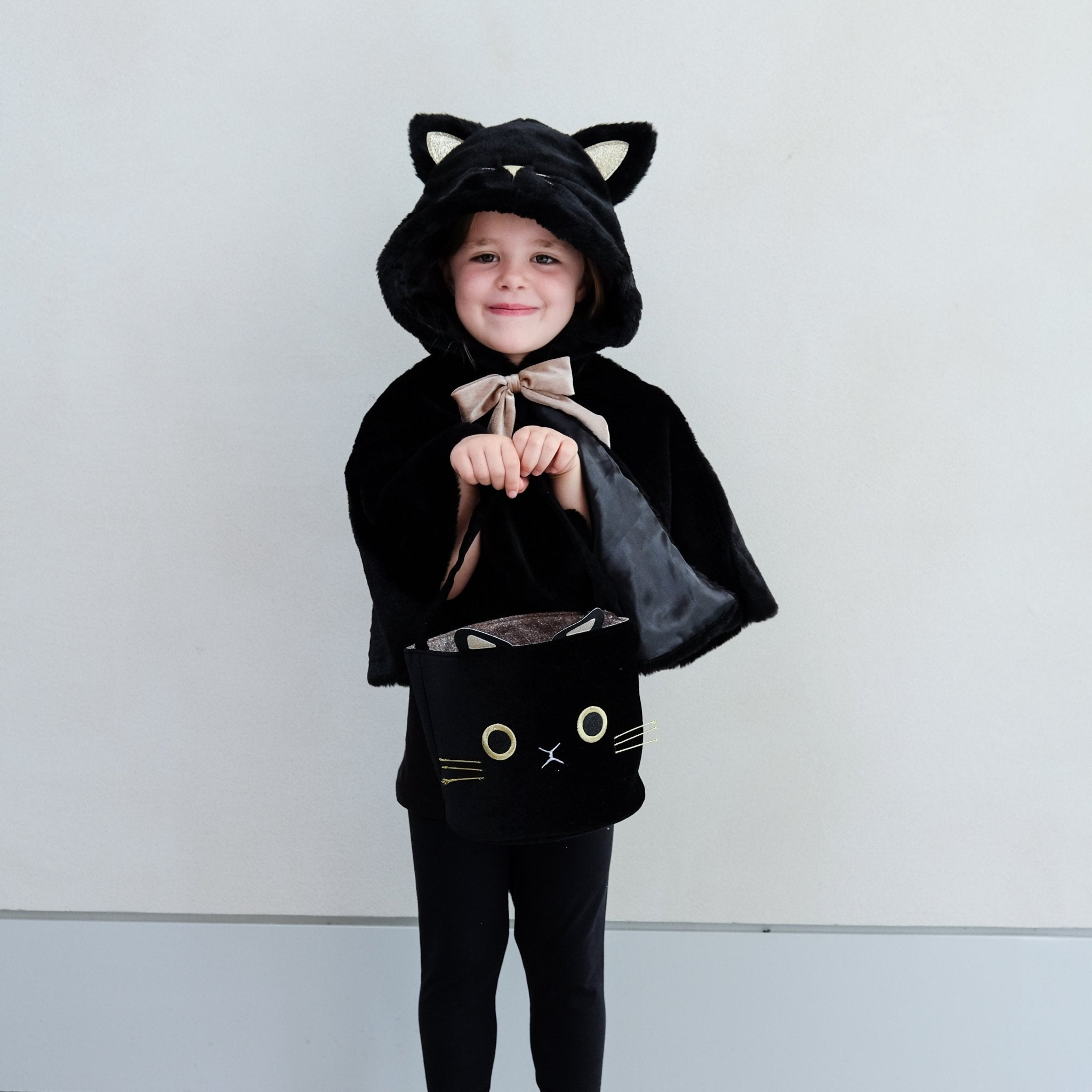 Mimi & Lula Black cat cape Mimi & Lula