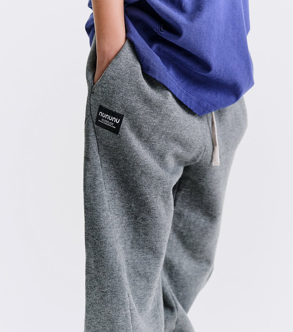 Nununu seams like sweatpants NUNUNU