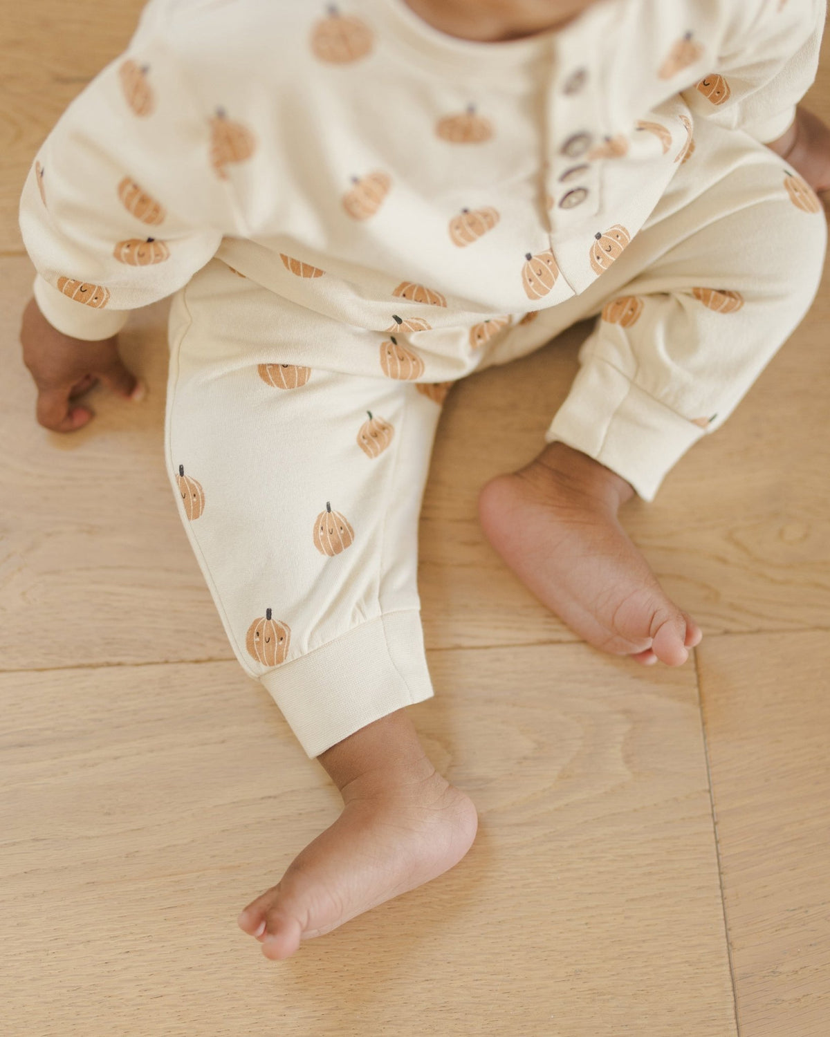 Quincy Mae Relaxed Fleece Jumpsuit || Smiley Pumpkins Quincy Mae New