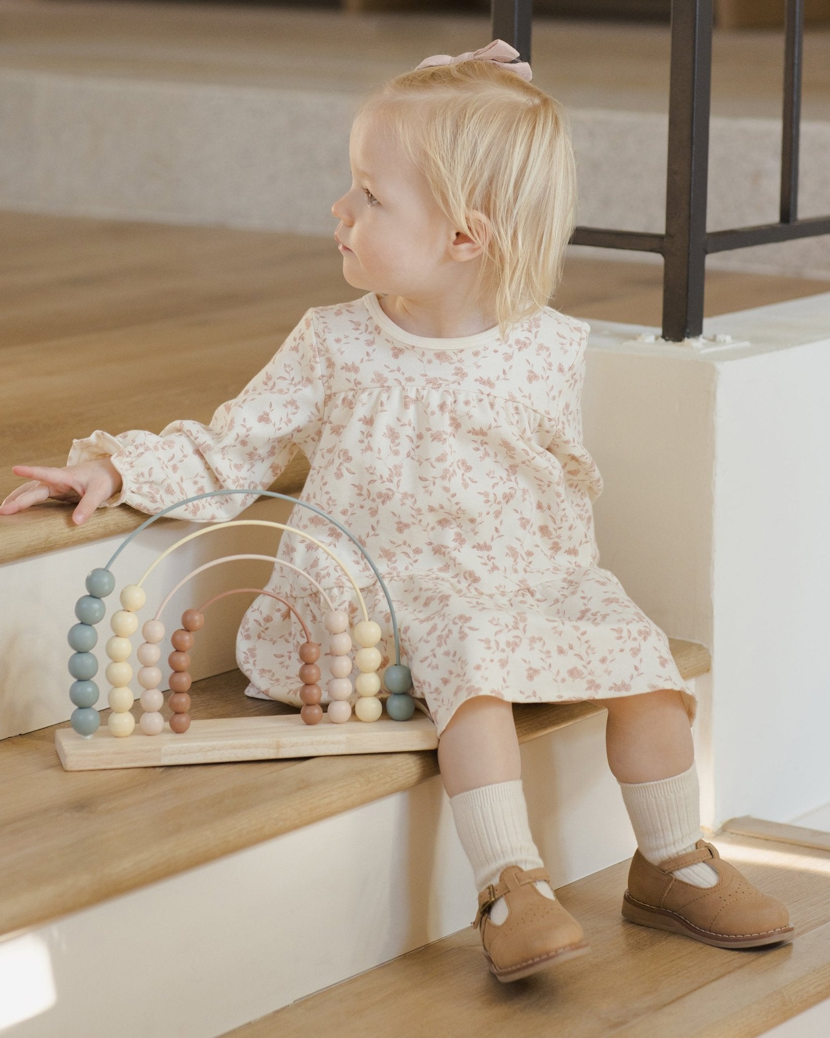 Quincy Mae Tiered Jersey Dress || French Garden Quincy Mae