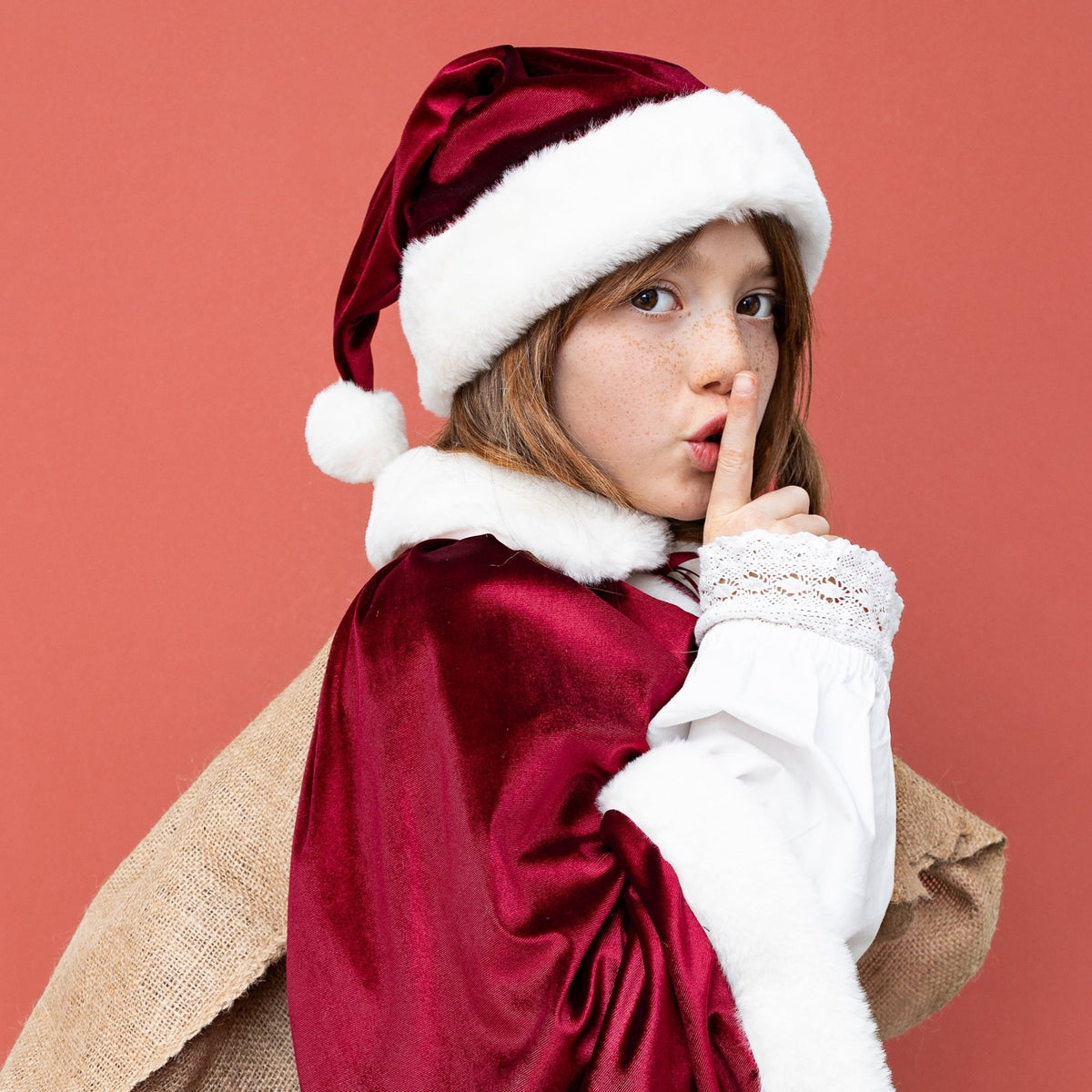 Mimi & Lula Santa hat Mimi & Lula