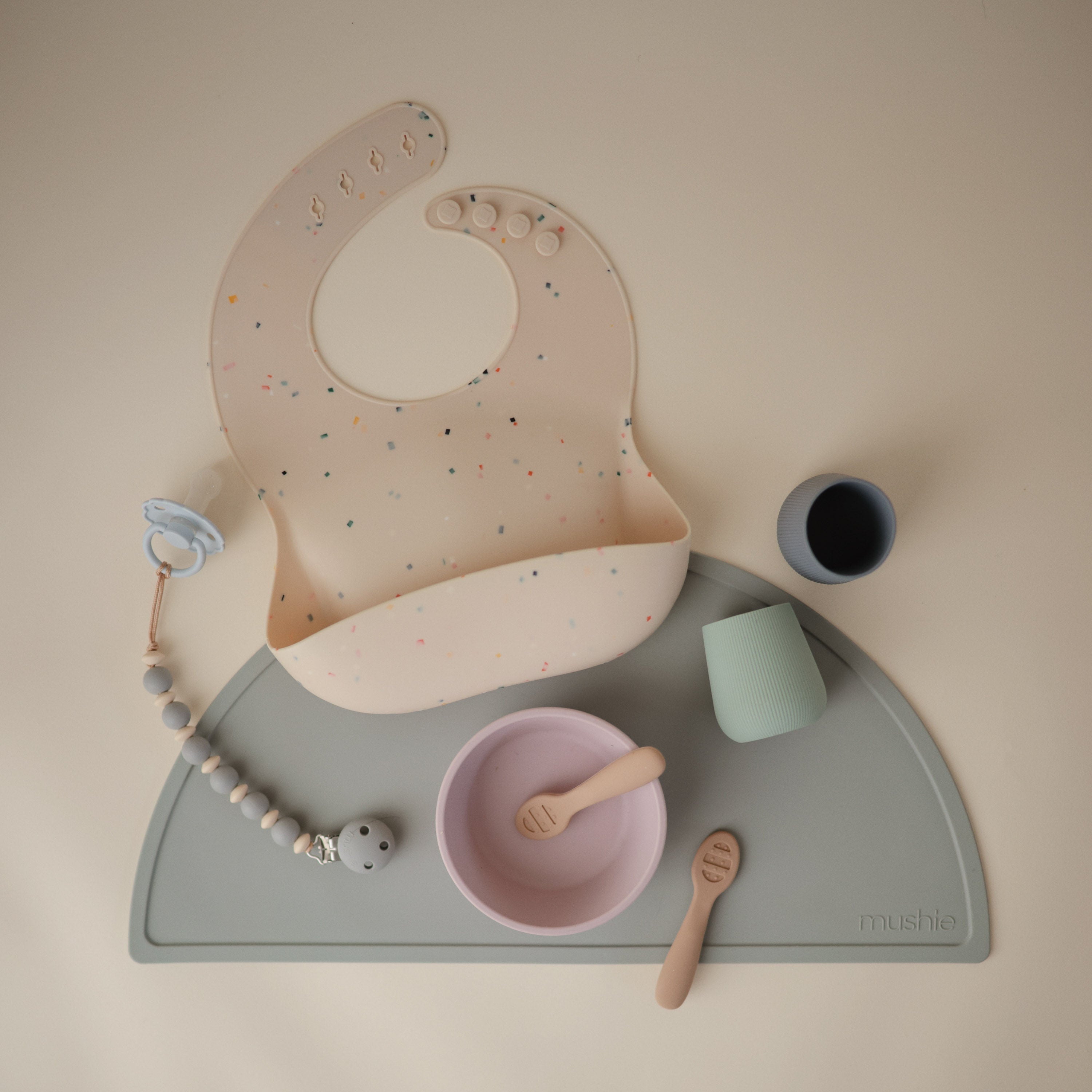 Silicone Baby Bib mushie