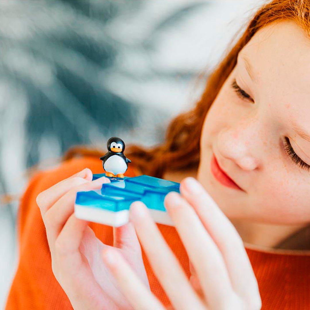 SmartGames Penguins on Ice 3D Puzzle Game SmartGames