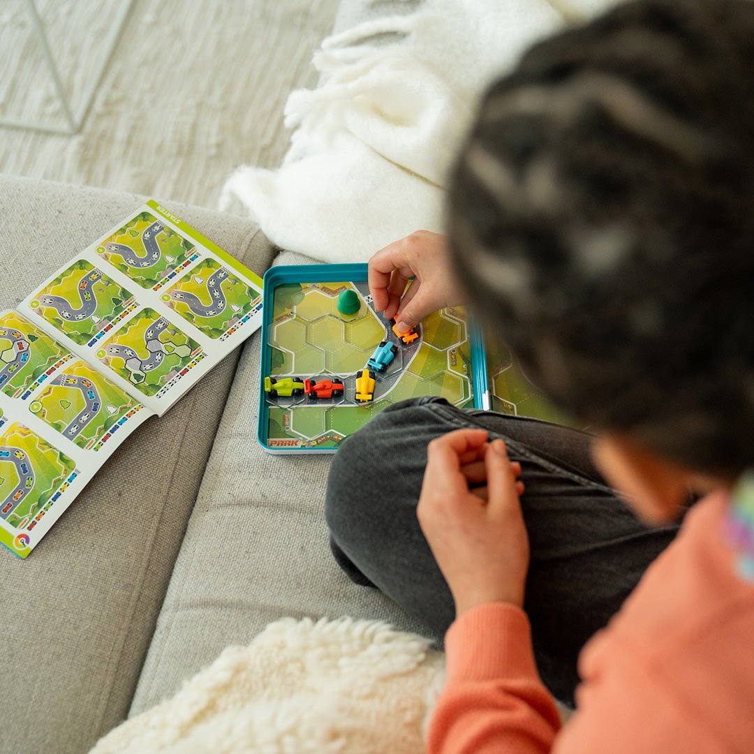 Smartgames Pole Position Metal Box Travel Game SmartGames