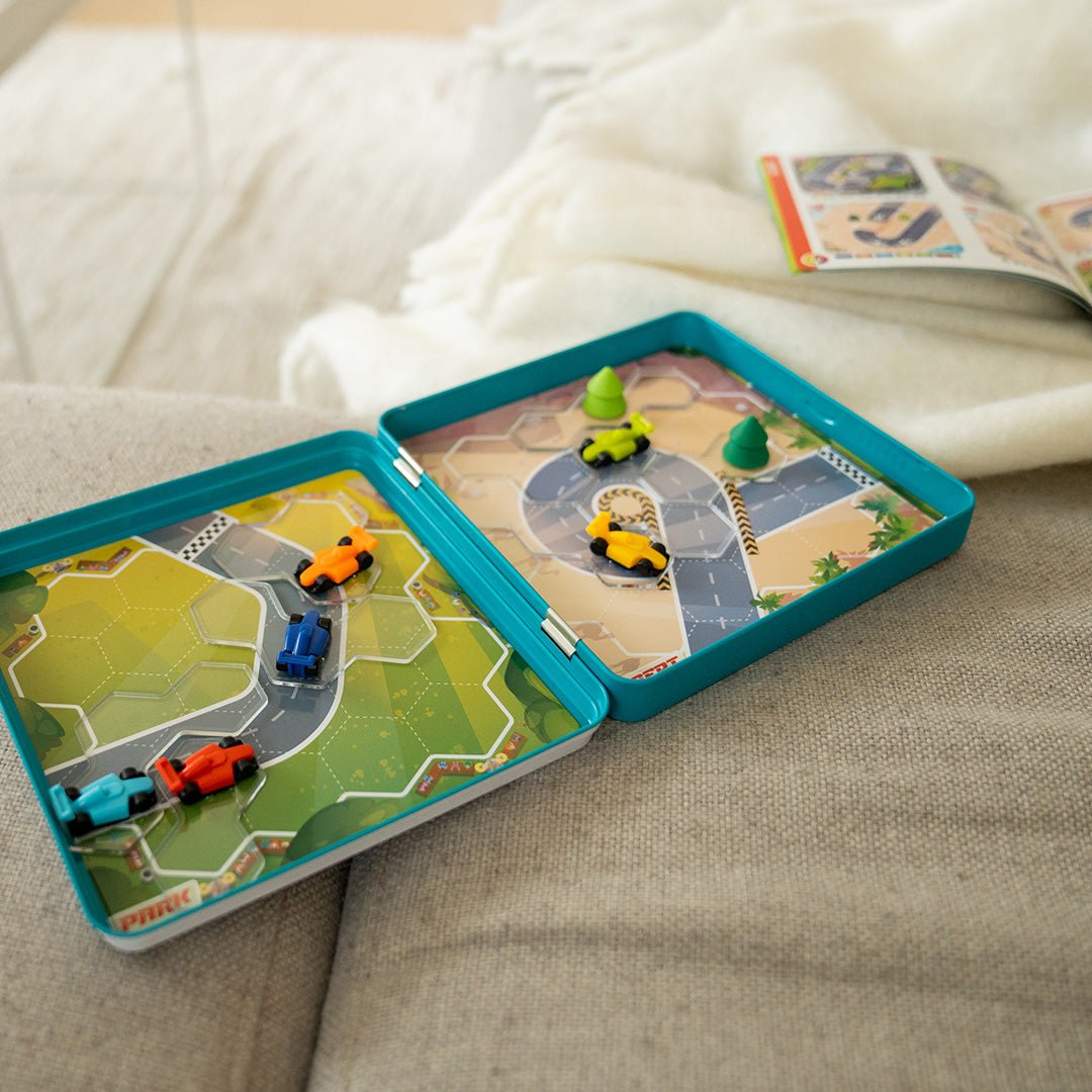 Smartgames Pole Position Metal Box Travel Game SmartGames