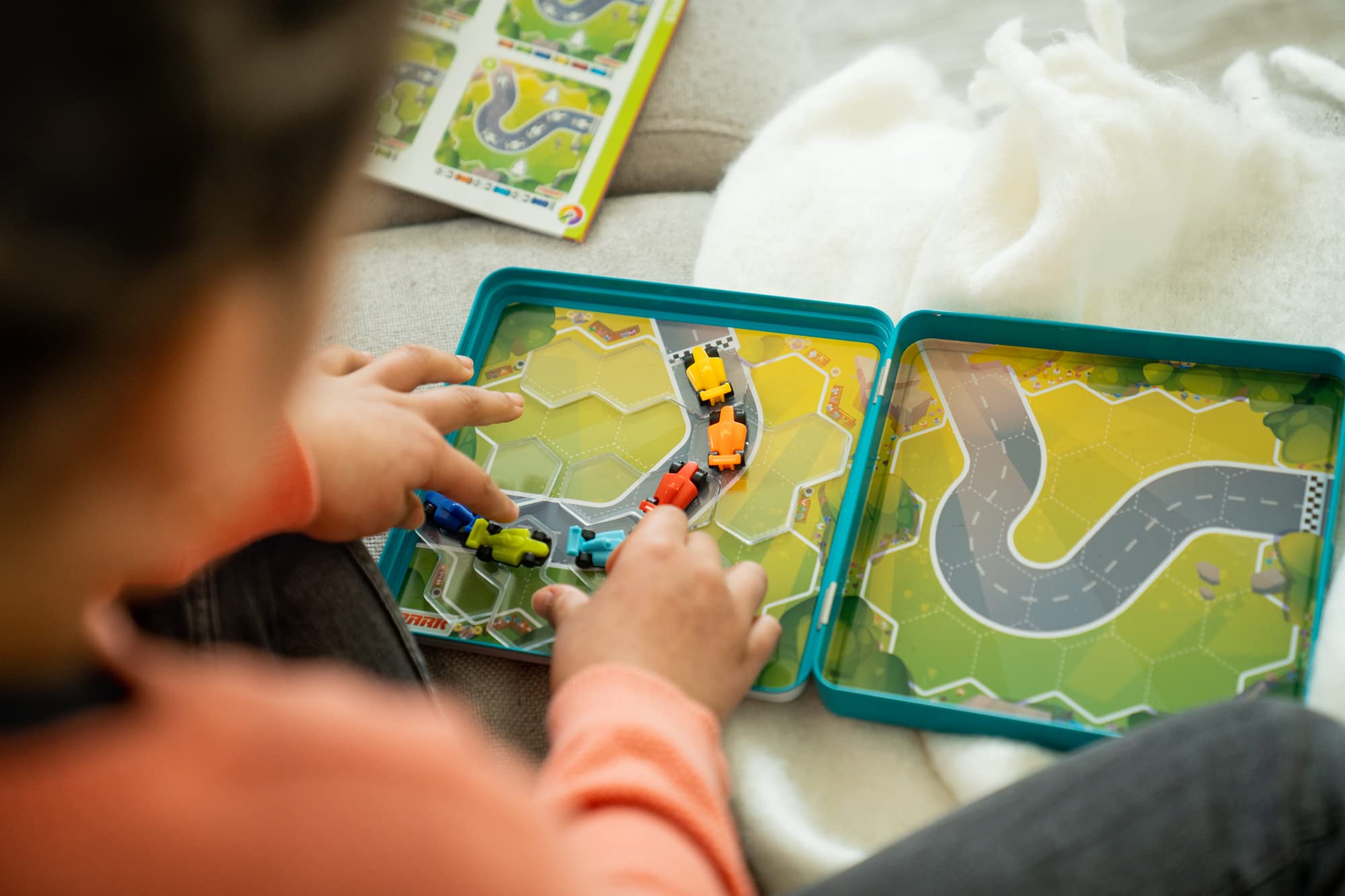 Smartgames Pole Position Metal Box Travel Game SmartGames