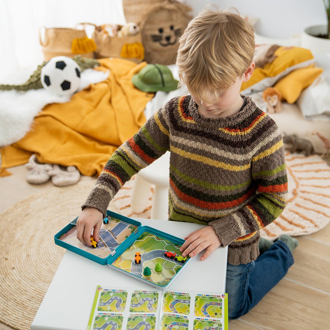 Smartgames Pole Position Metal Box Travel Game SmartGames