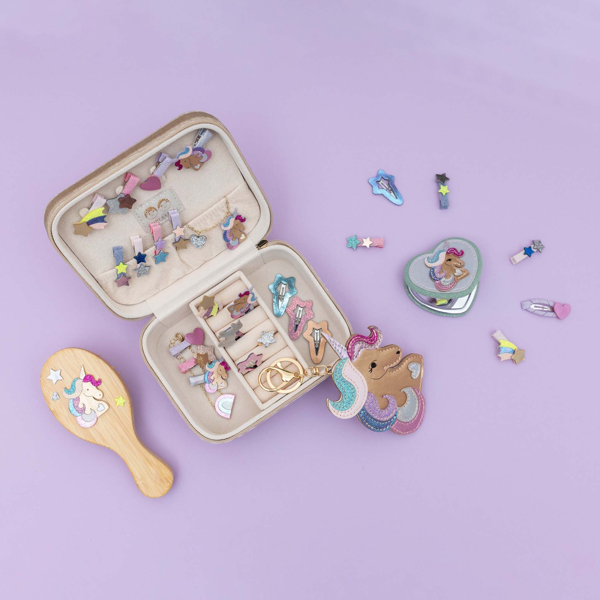 Mimi &amp; Lula Velvet unicorn jewellery box
