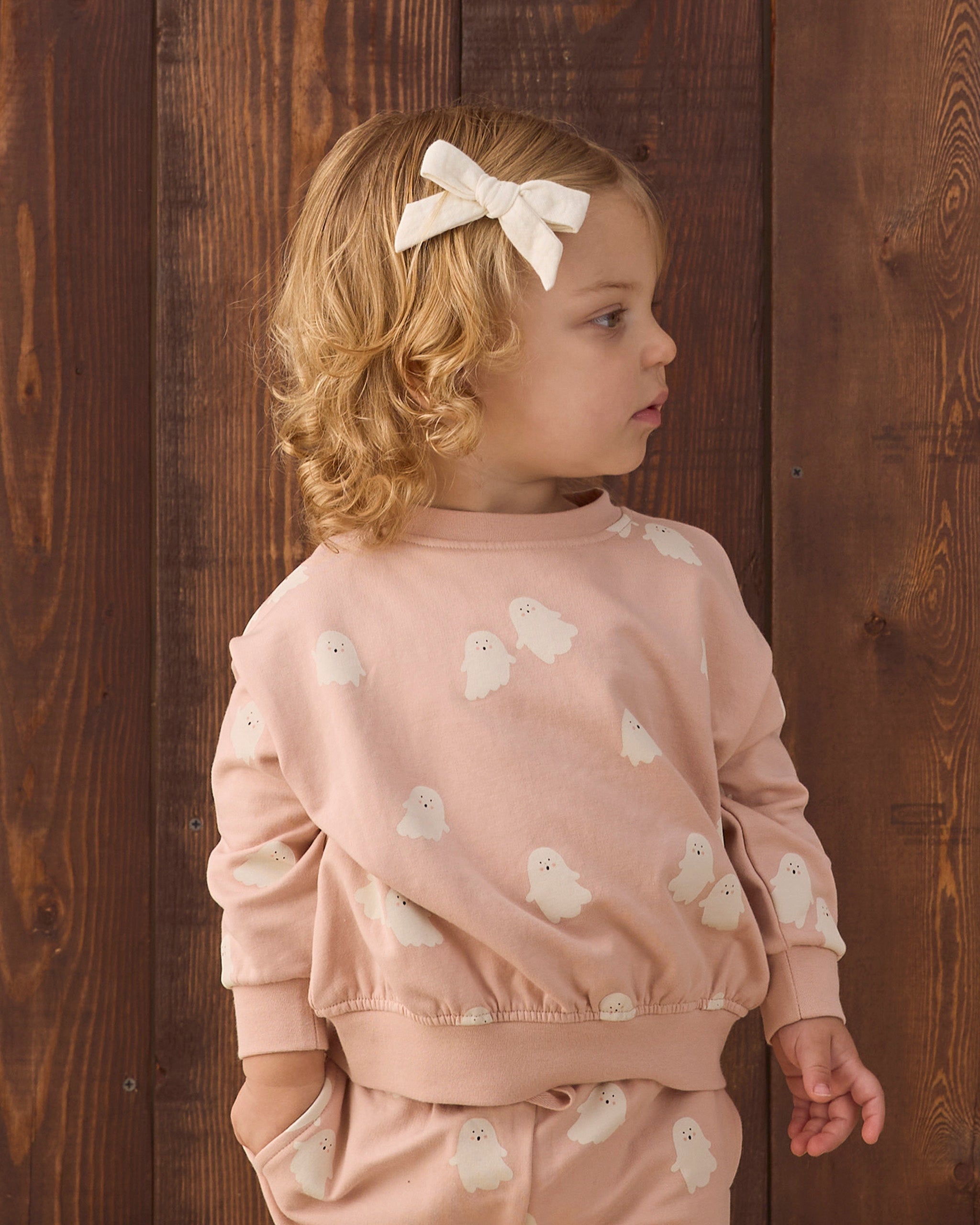 Quincy Mae Relaxed Fleece Sweatshirt - Sweet Ghost - official product image 4