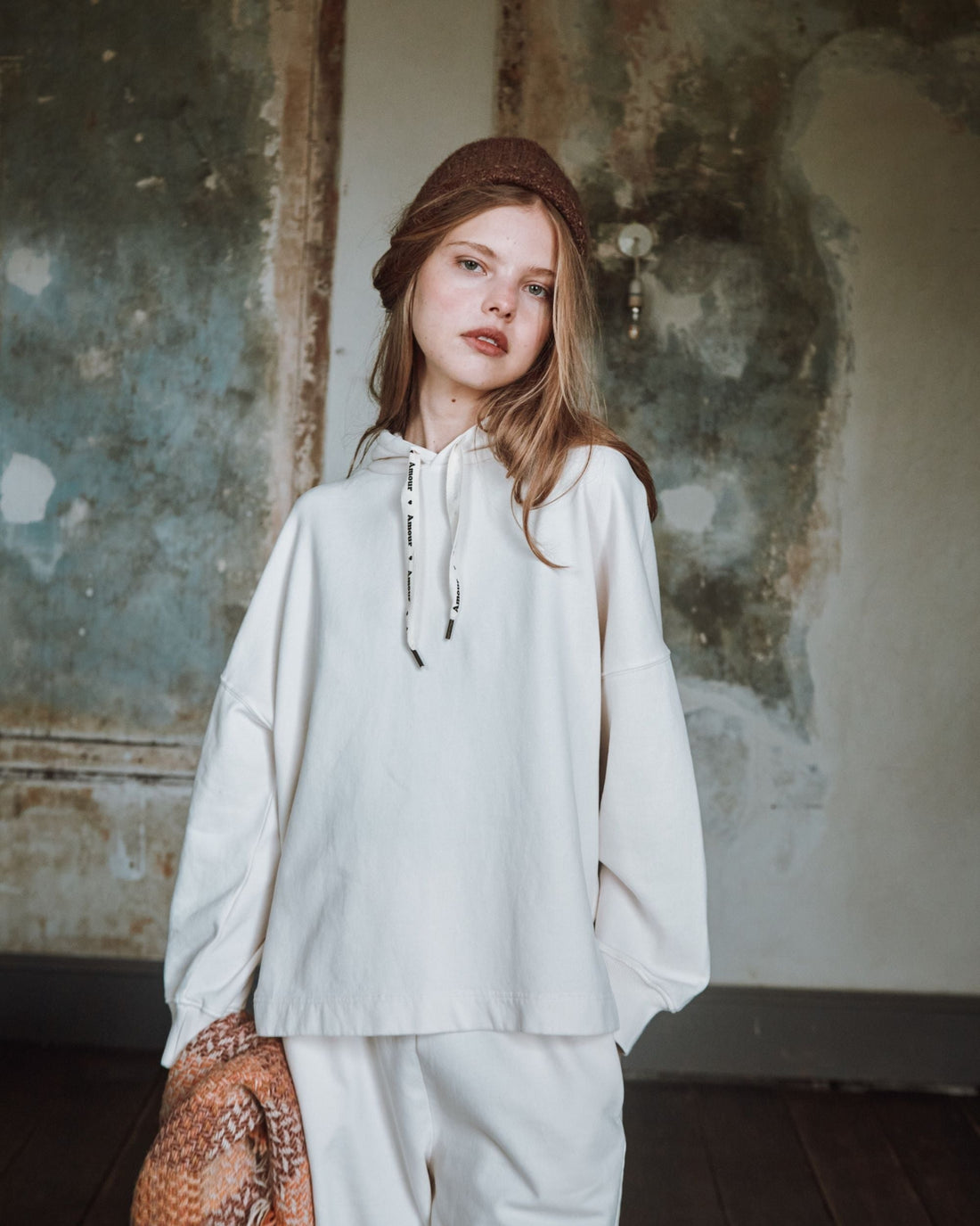 Emile et Ida Ecru Organic Cotton Heart Sweatshirt detail view