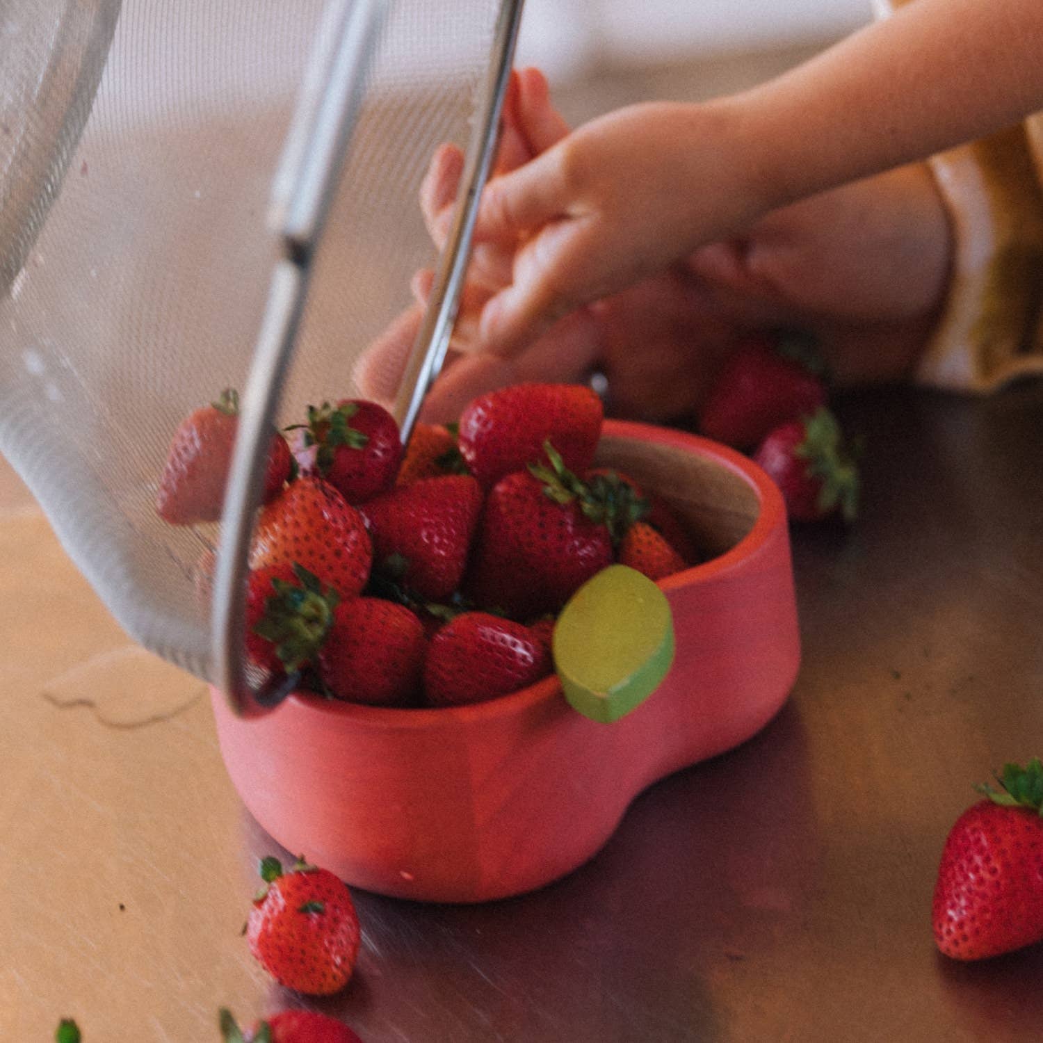 Oli &amp; Carol - Pepa the Apple Bowl &amp; Spoon Set