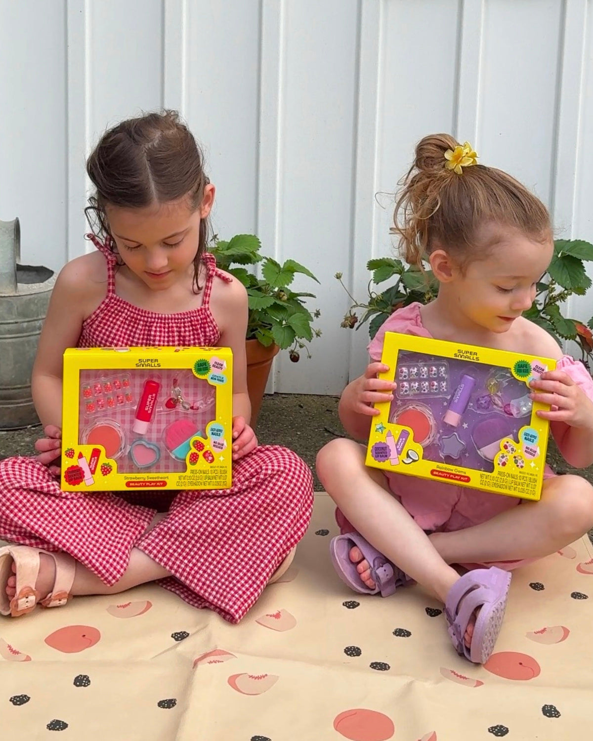 Super Smalls Rainbow Gems Beauty Play Kit contents