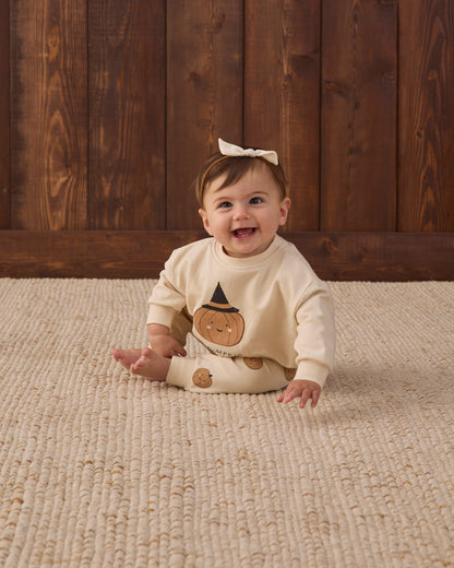 Quincy Mae Relaxed Fleece Sweatshirt - Lil Pumpkin - official product image 4