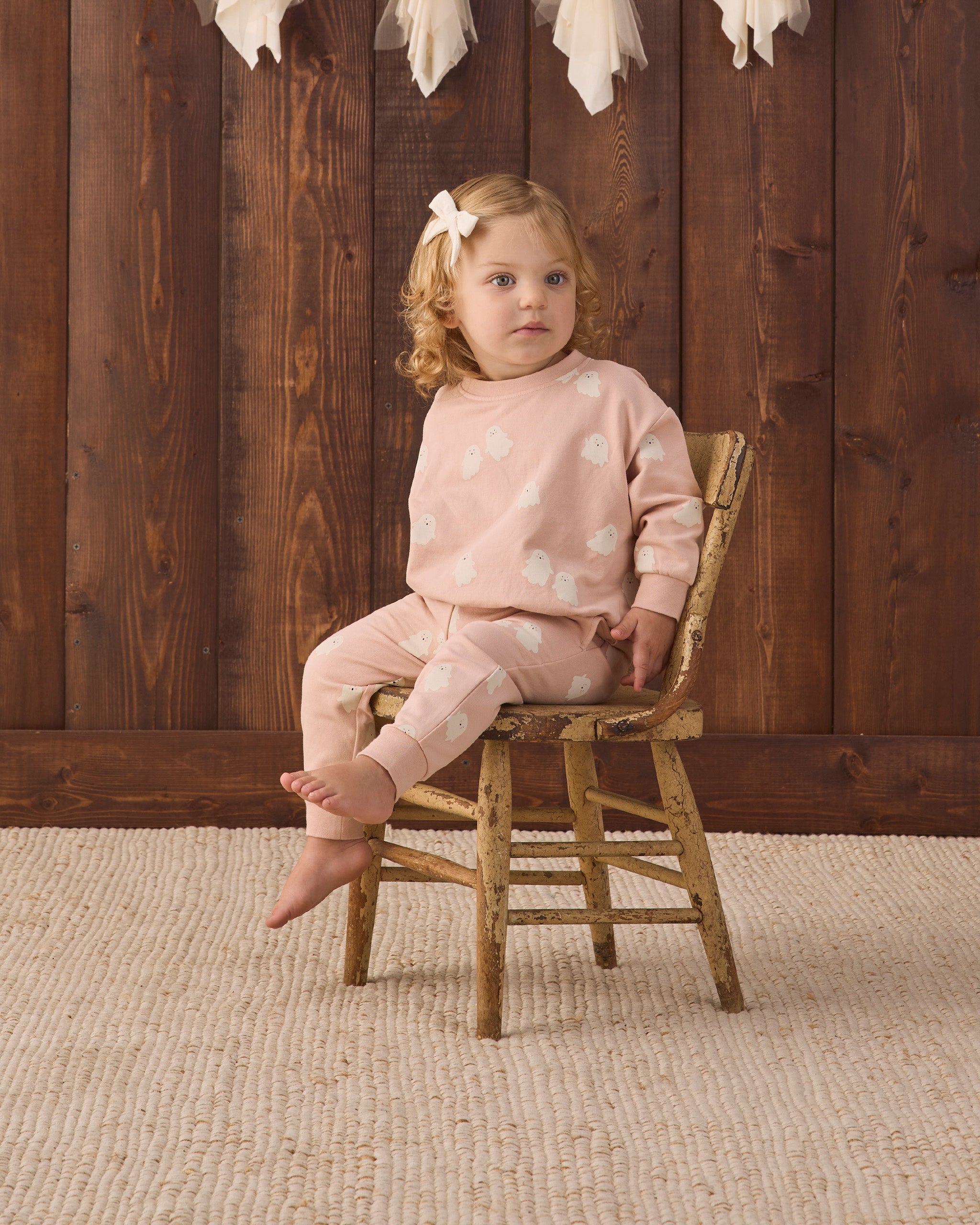 Quincy Mae Relaxed Fleece Sweatshirt - Sweet Ghost - official product image 6