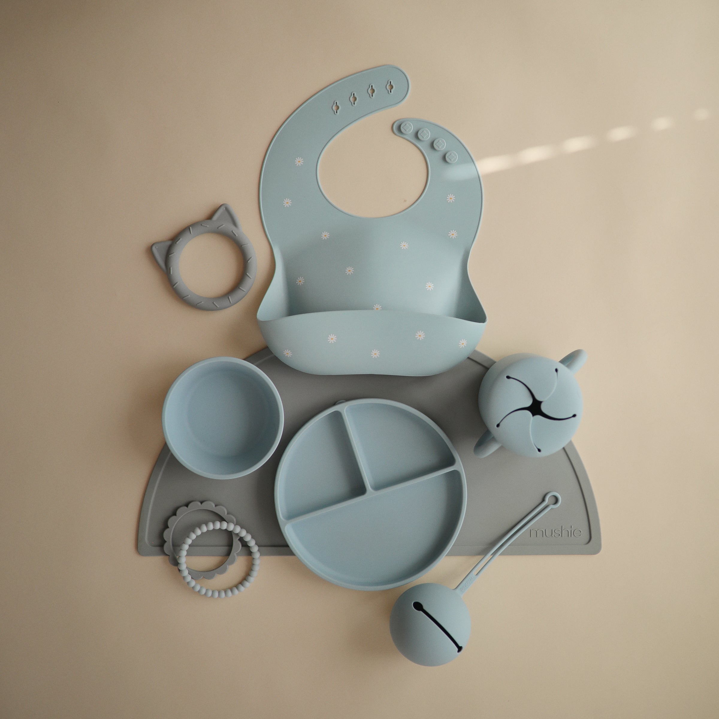 Silicone Baby Bib mushie