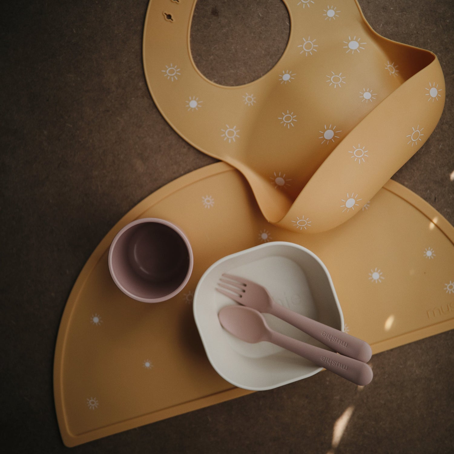 Silicone Baby Bib mushie