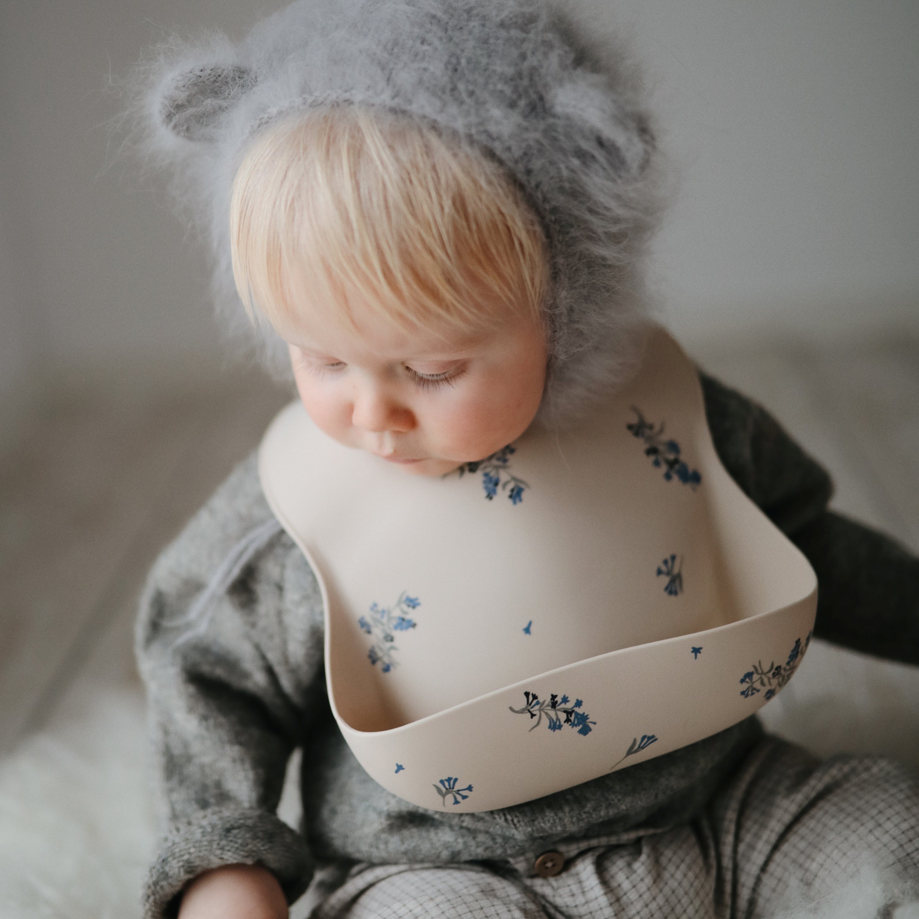 Silicone Baby Bib mushie