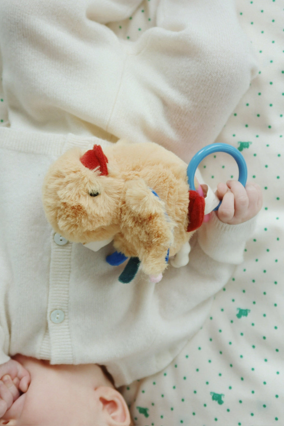 Konges Sløjd Fanga Peluche Mio Activity Toy - Sea Mist by Konges Sløjd