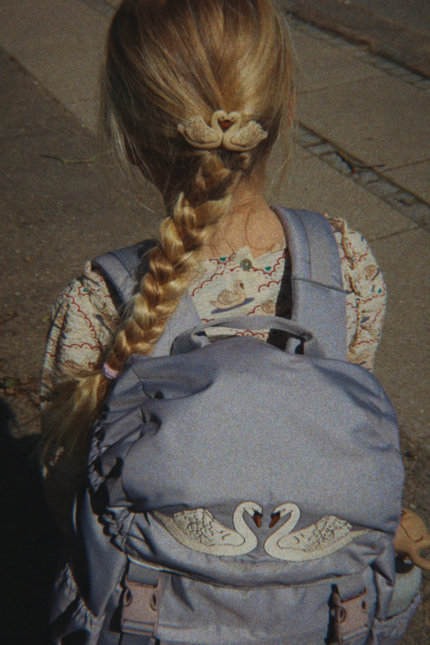 Konges Sløjd Swan Big Hair Clip - Swan — official Konges Sløjd image 2