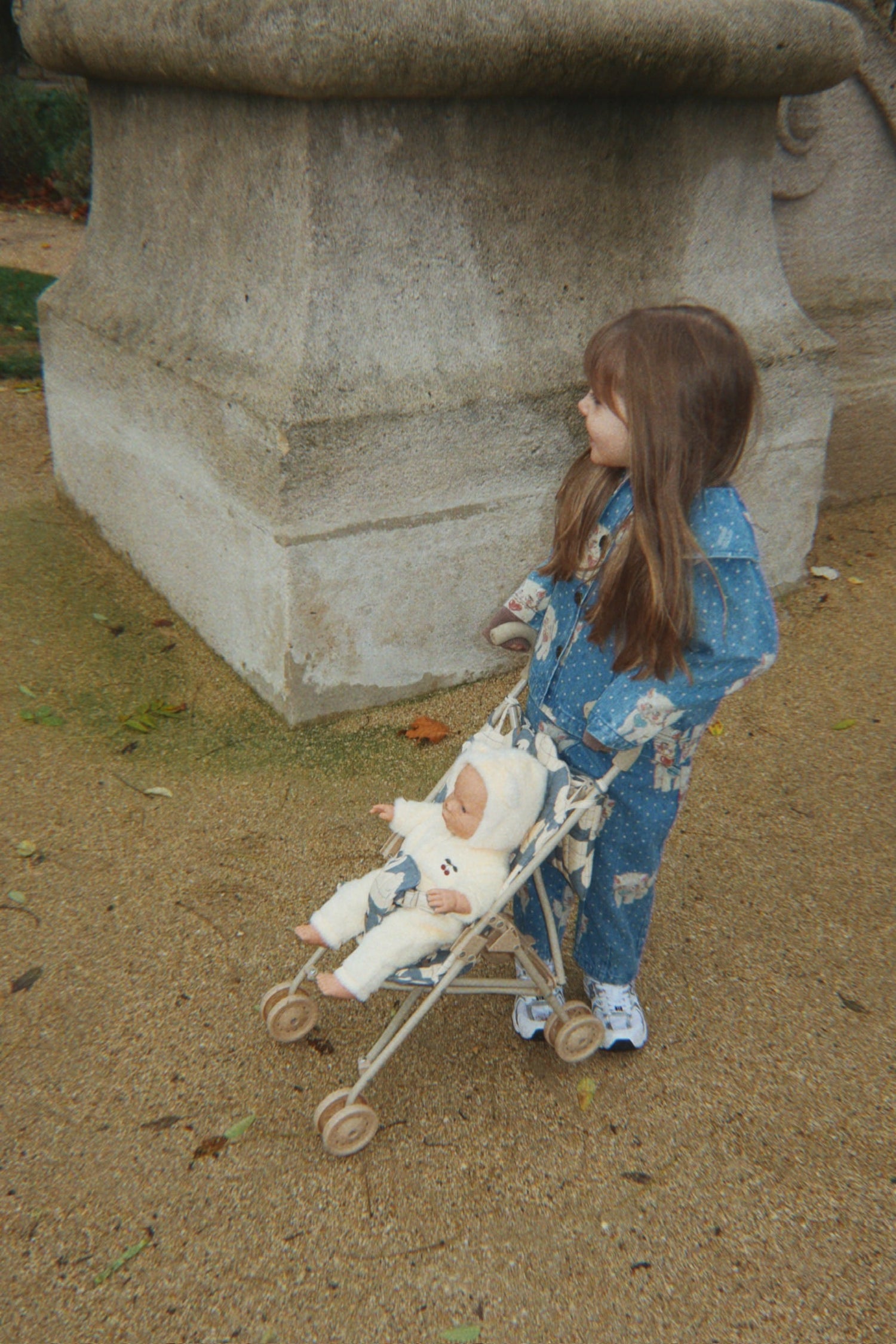 Konges Sløjd Doll Stroller in Swan – gallery view 2
