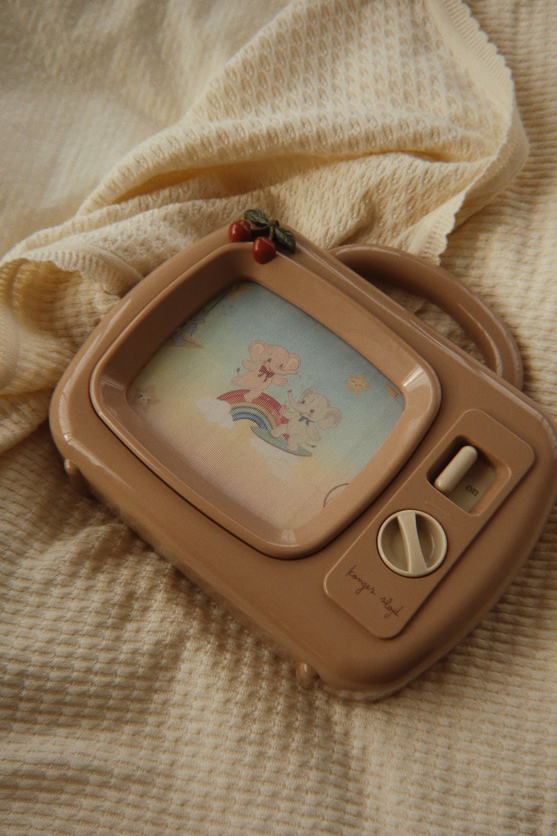 Konges Sløjd My Melody Tv - Cherry by Konges Sløjd