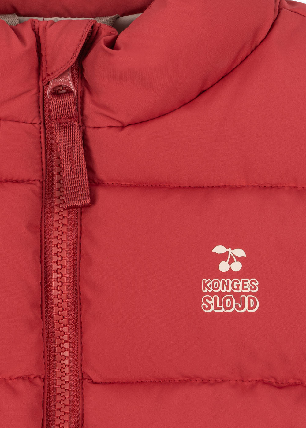 Konges Sløjd Alpi Vest in Cardinal – gallery view 1