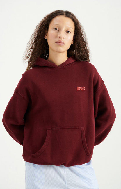 American Vintage Izubird women’s hoodie in Vintage Cherry – front view