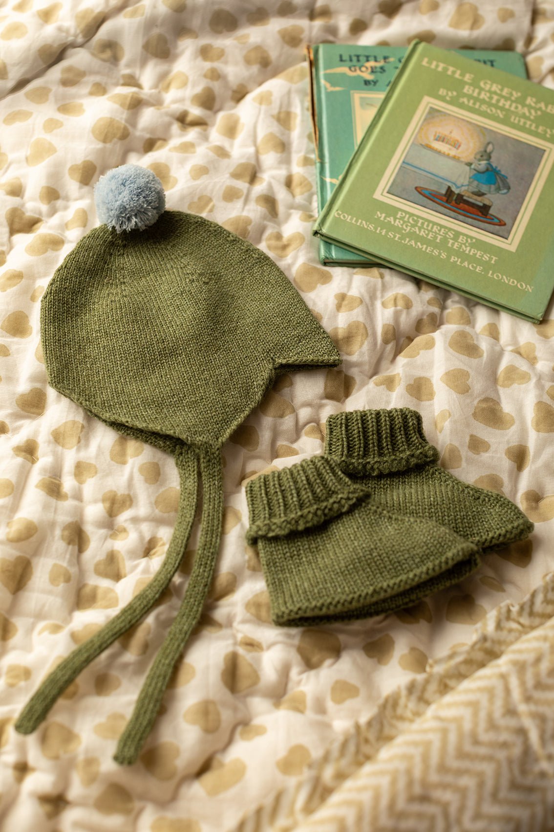 Cashmere Baby Bonnet, Ivy with Blue Mist Pom - Pom Rosie Sugden