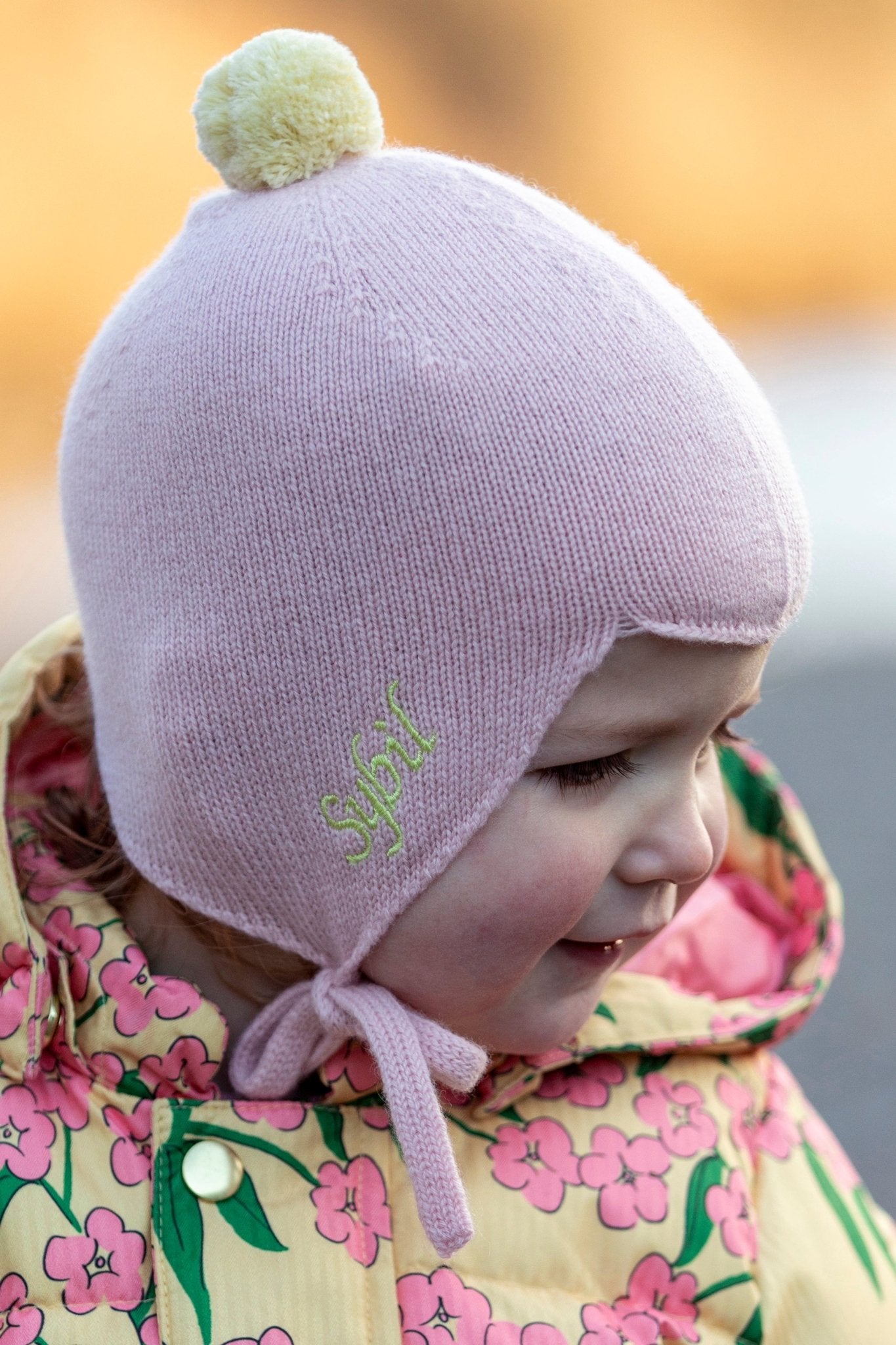 Cashmere Baby Bonnet, Marshmallow with Lemon Pom - Pom Rosie Sugden