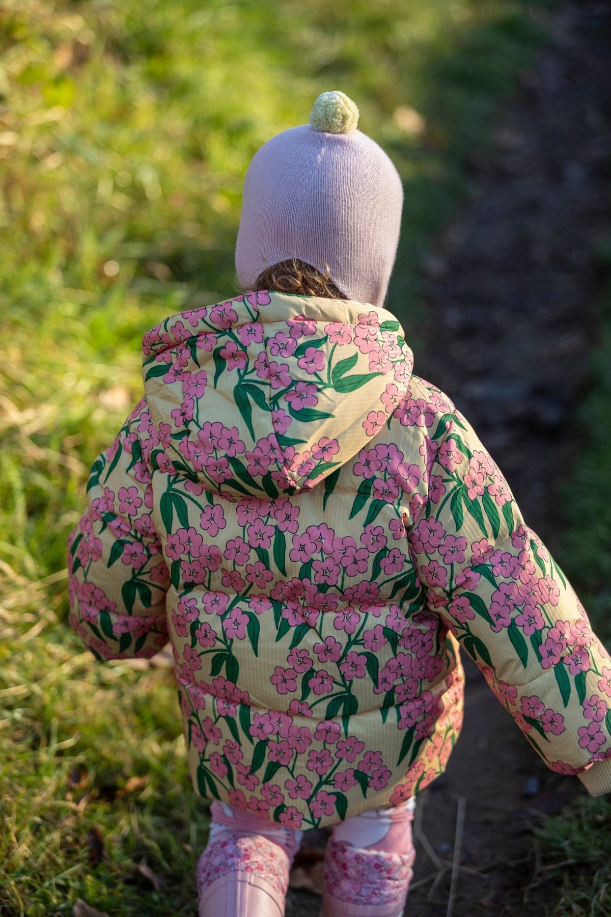 Cashmere Baby Bonnet, Marshmallow with Lemon Pom - Pom Rosie Sugden