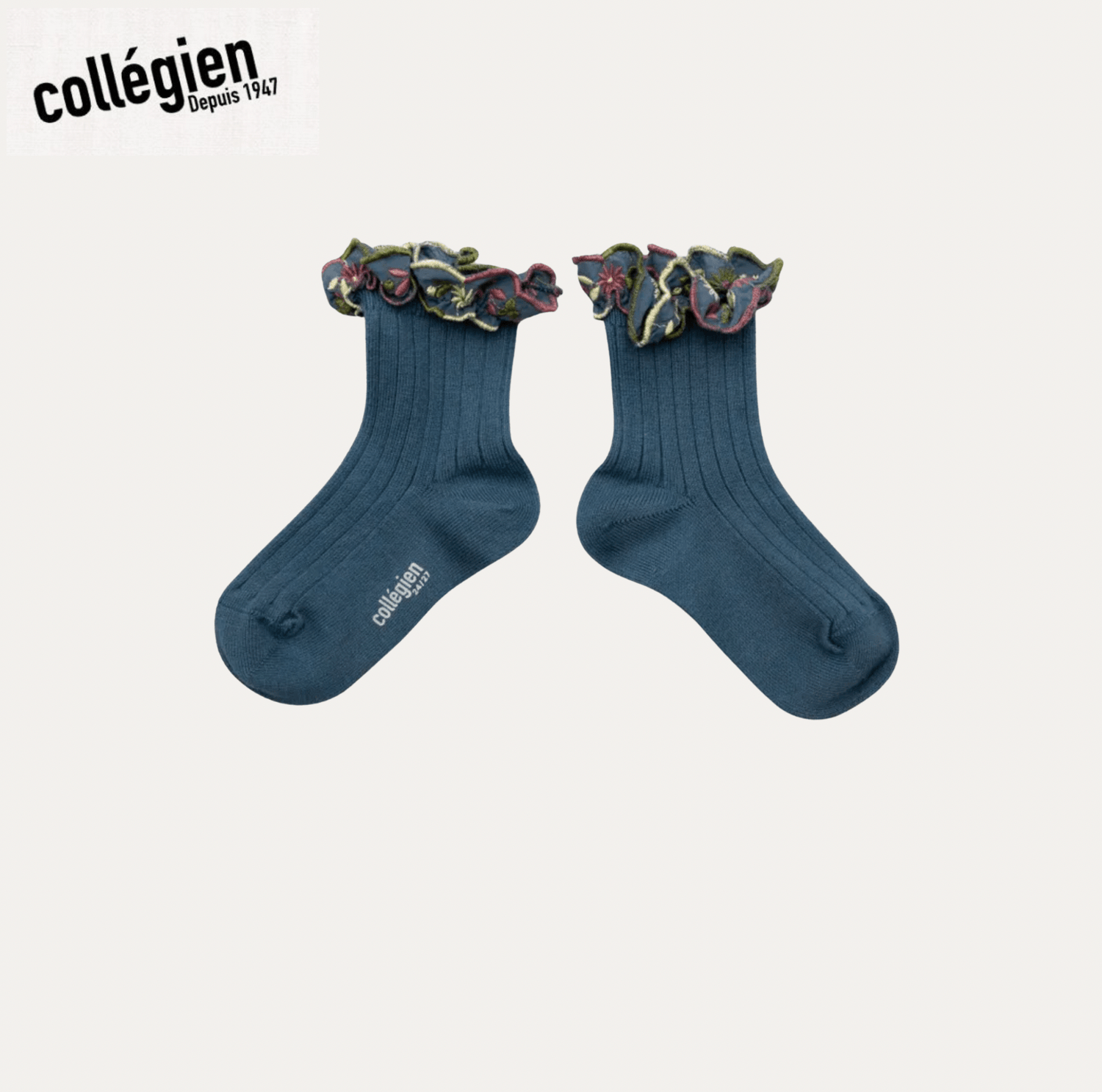 Collégien Anémone Embroidered Ruffle Ribbed Ankle Socks – Bleu Cendré Collégien