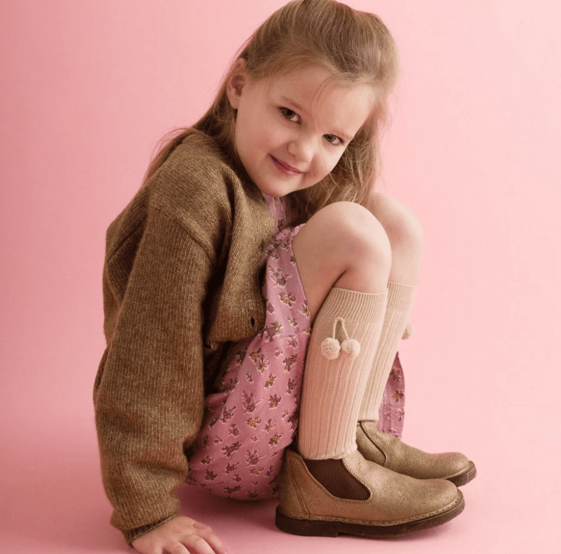 Collégien Diane Ribbed Knee Socks with Pom Poms –Gris Perle Collégien