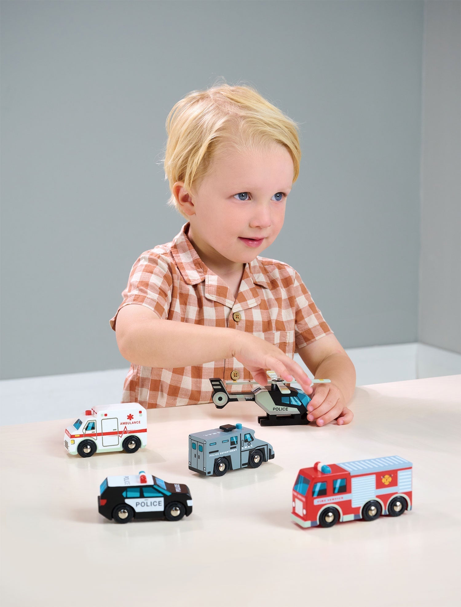 Emergency Vehicles Tender Leaf Toys - enjoykidsus