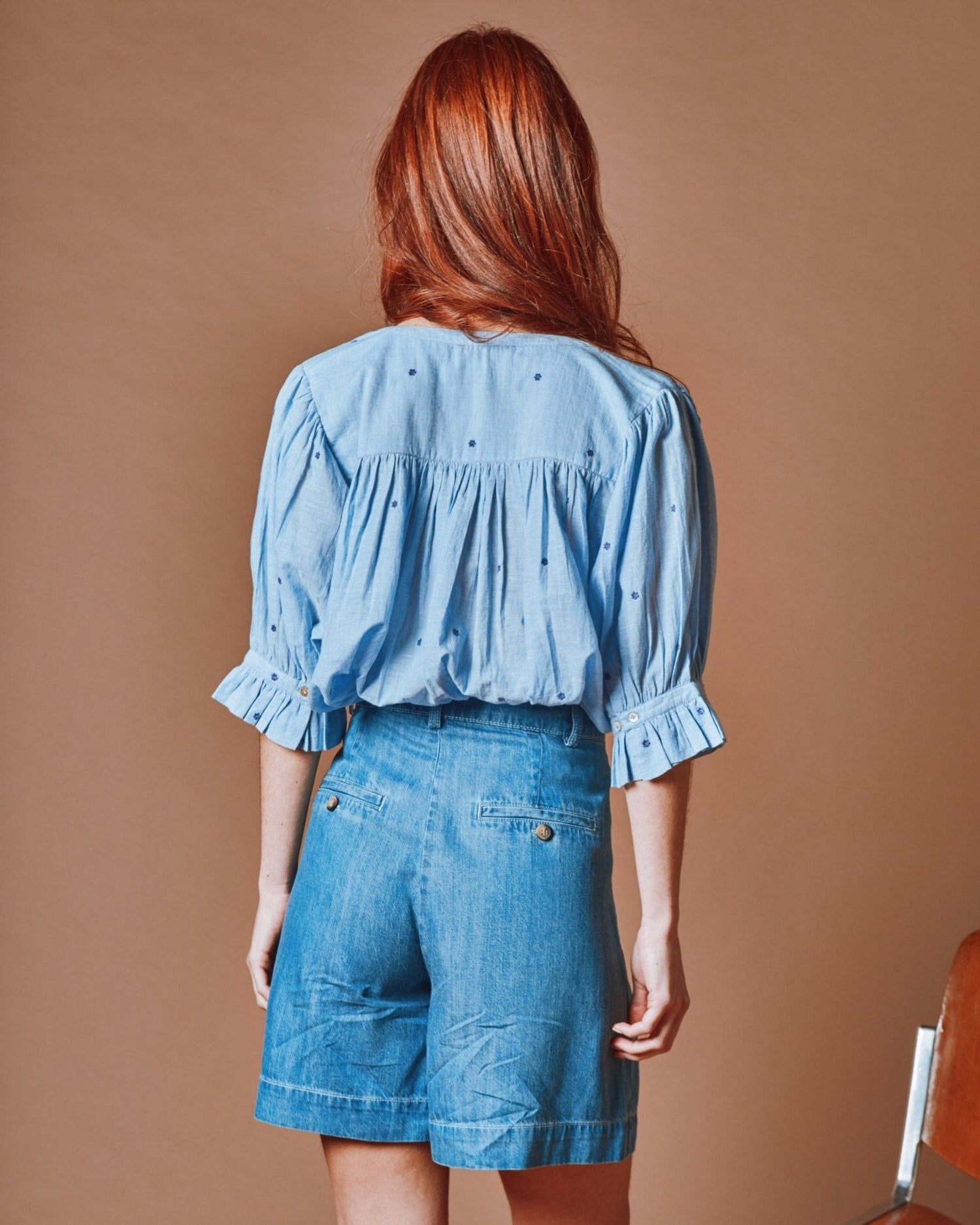 Emile et Ida Blouse - Khadi brodé fleurs bleu Emile et Ida