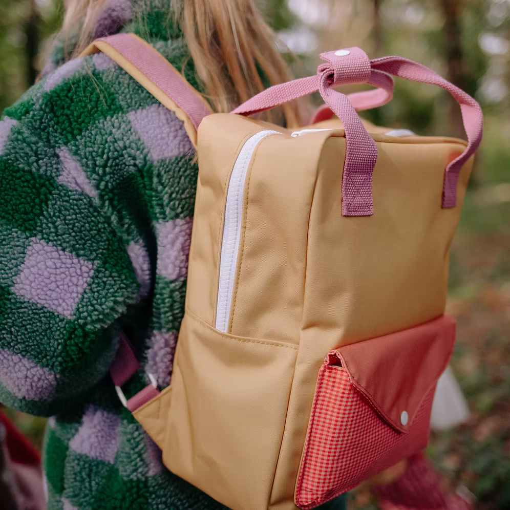 Sticky Lemon Medium Backpack - Apple Grub