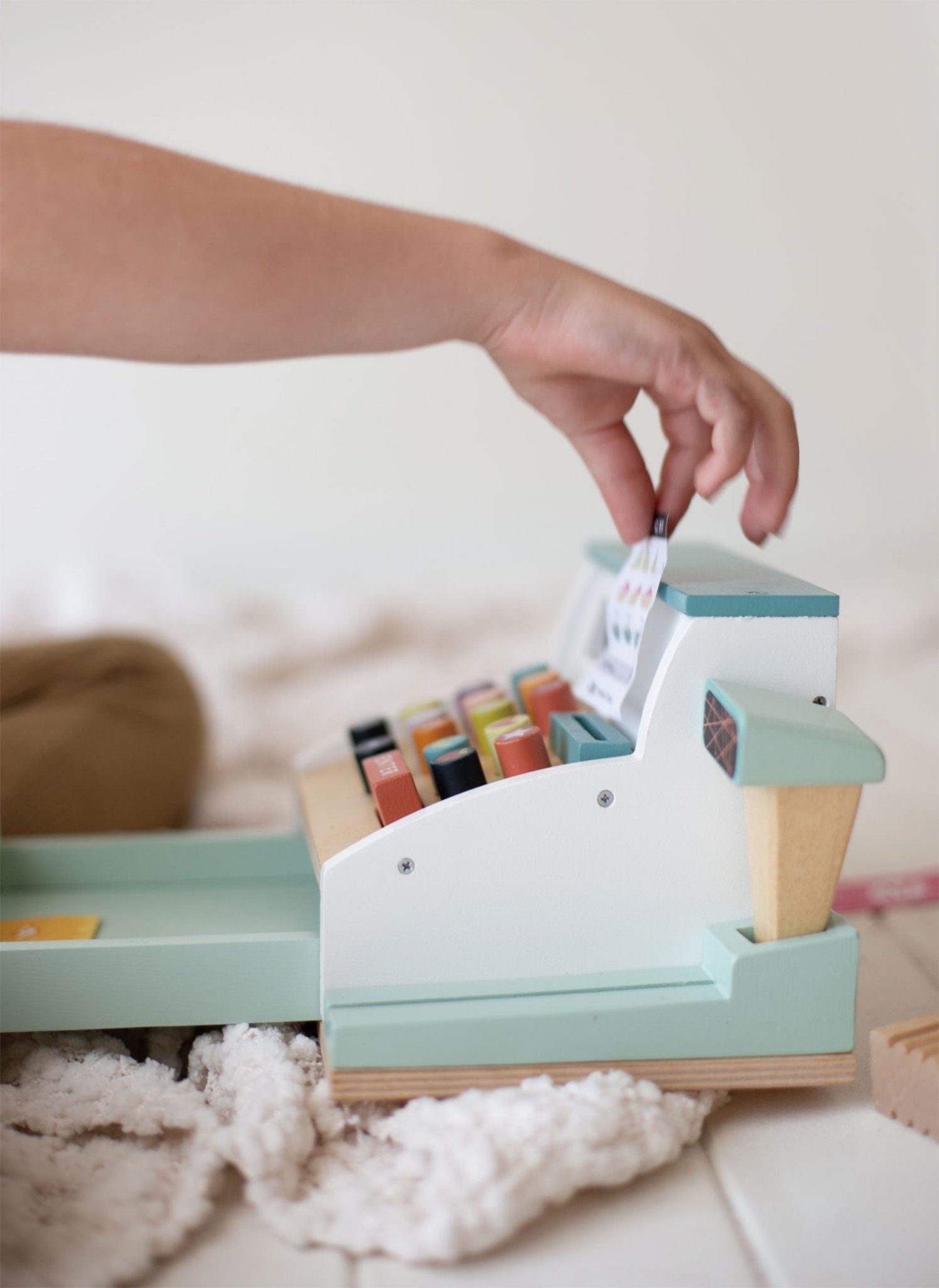 General Stores Till Tender Leaf Toys