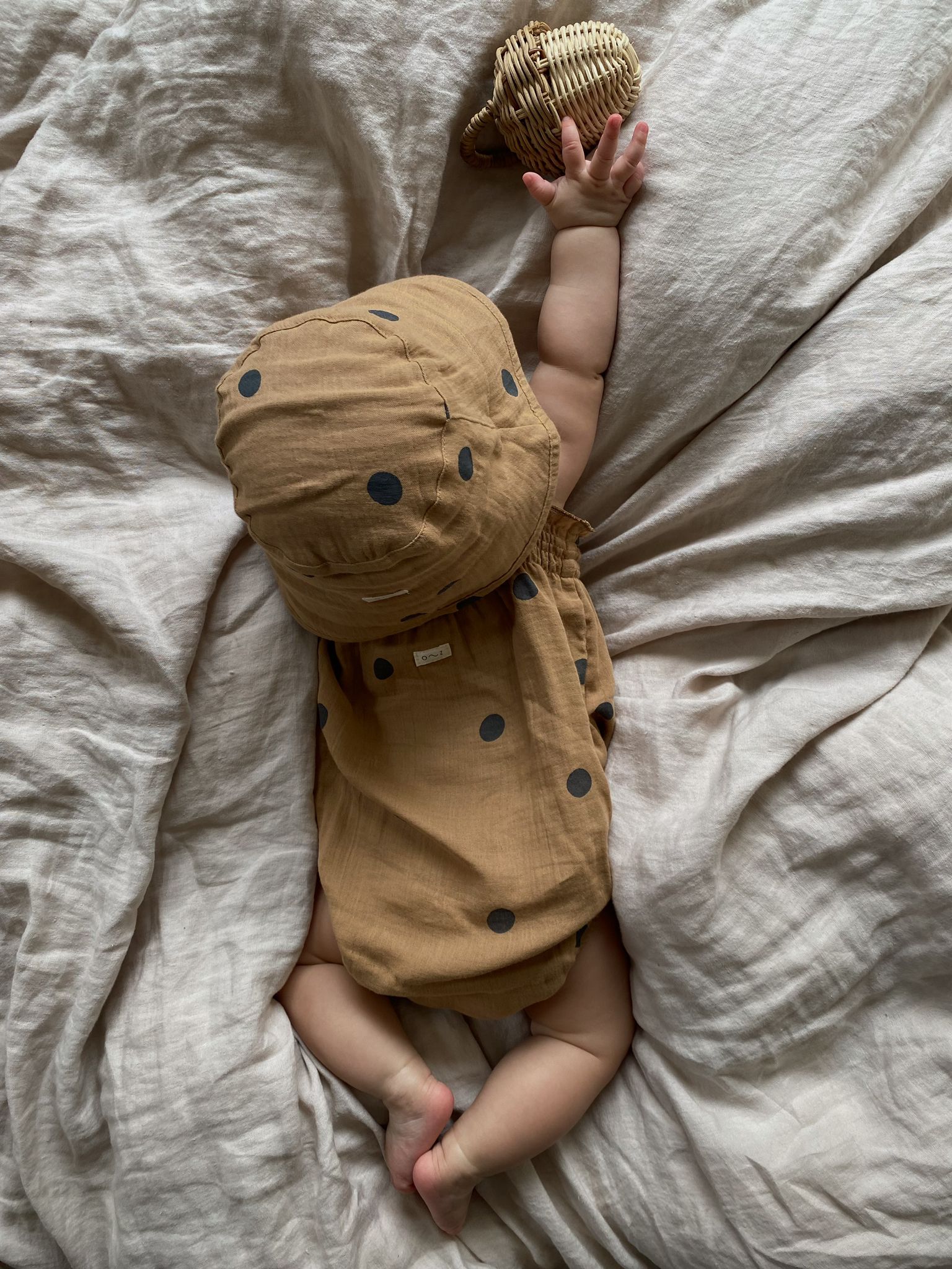 Gold Dots Spaghetti Bodysuit Organic Zoo - enjoykidsus